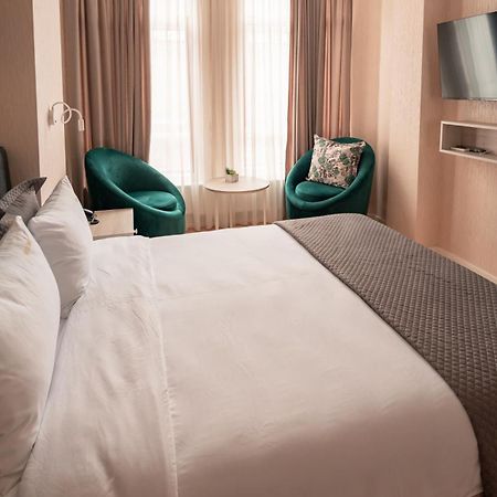 Hotel Well Inn Tbilissi Extérieur photo