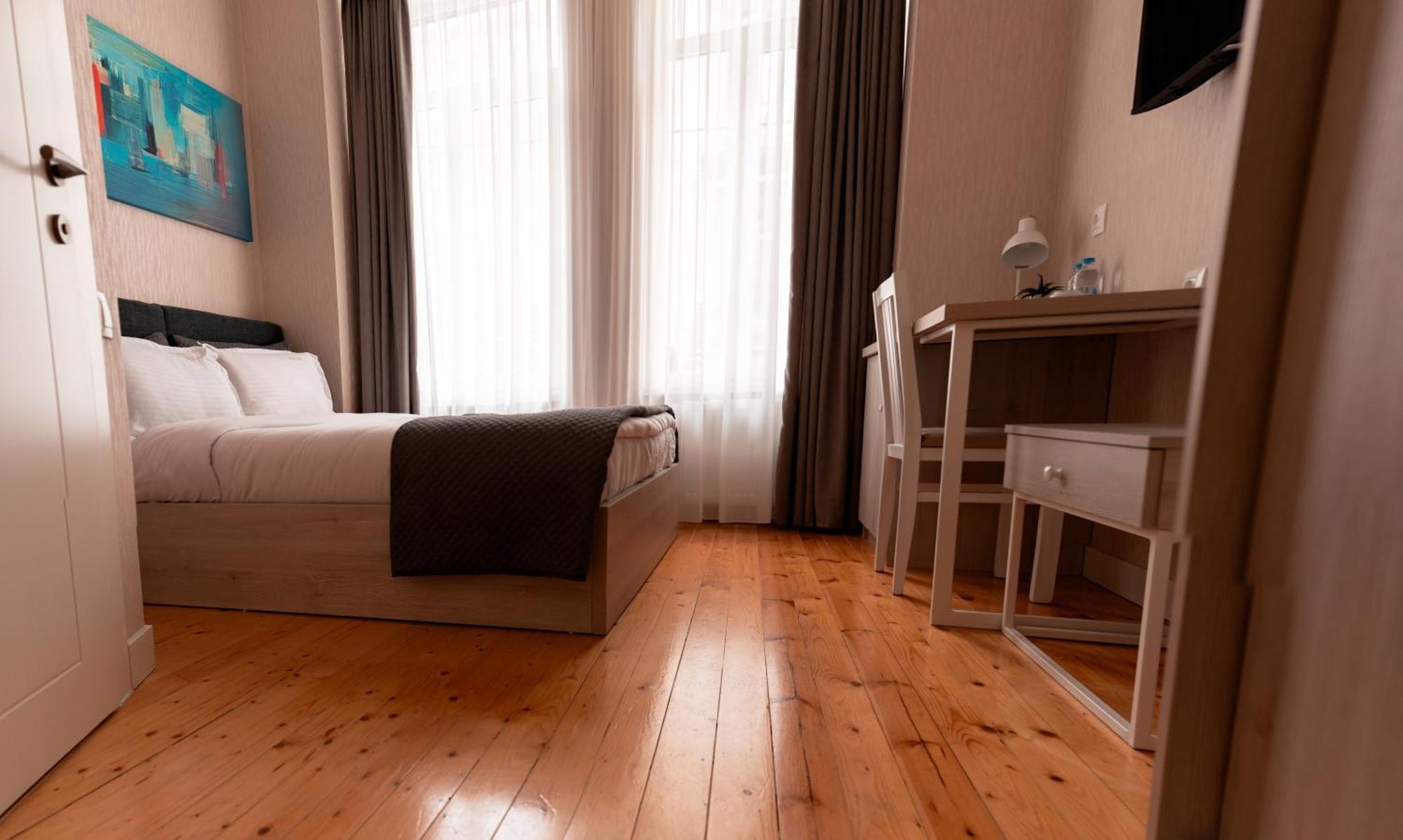 Hotel Well Inn Tbilissi Extérieur photo